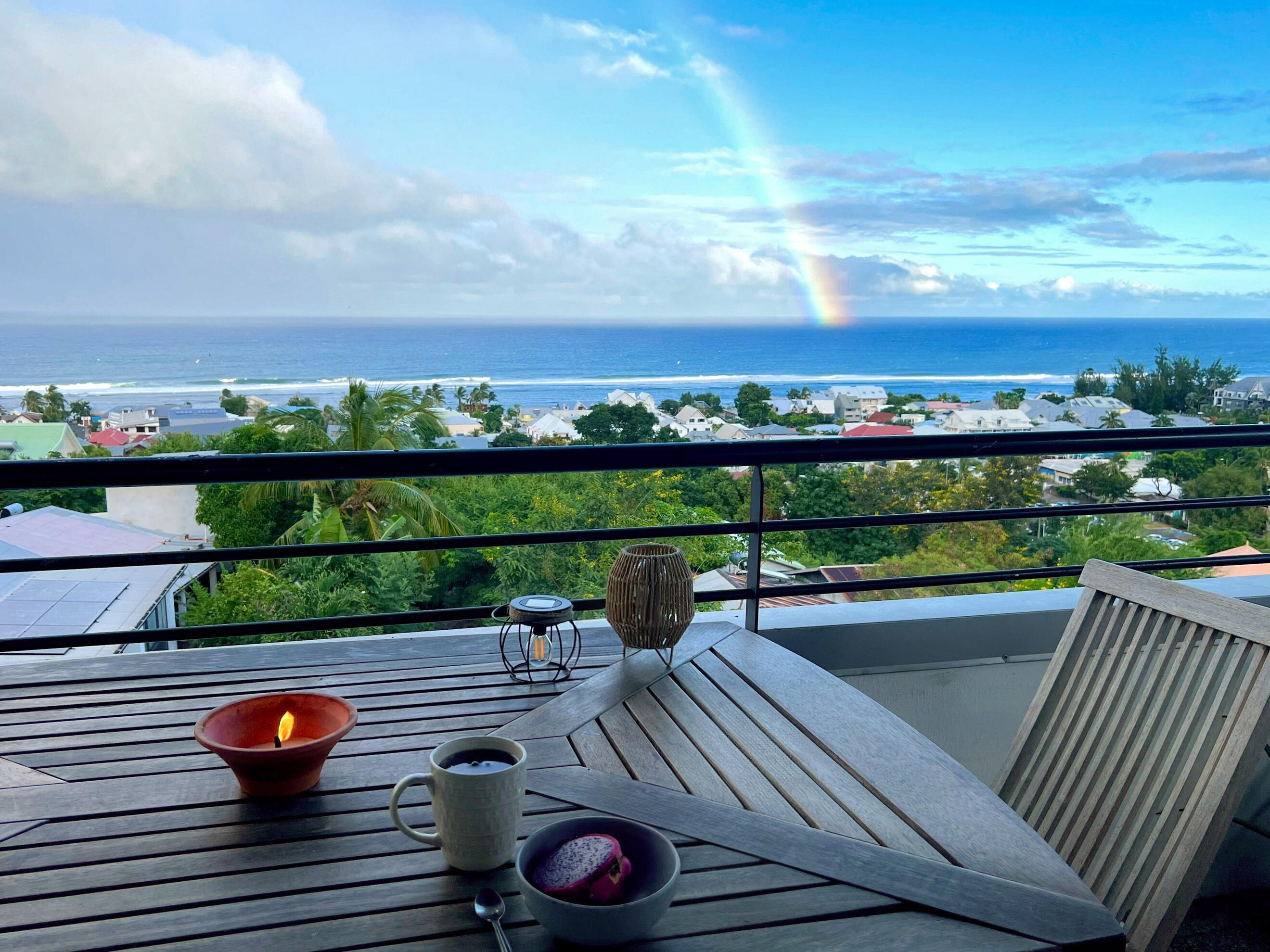 Terrasse principale vue mer